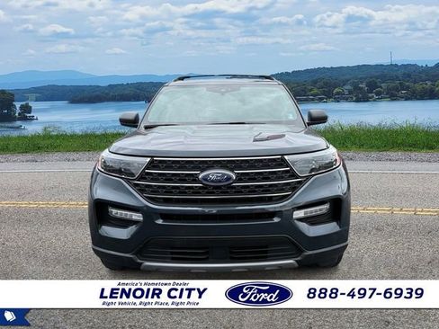 Used 2023 Ford Explorer XLT w/ Equipment Group 202A AWD/4WD image 8