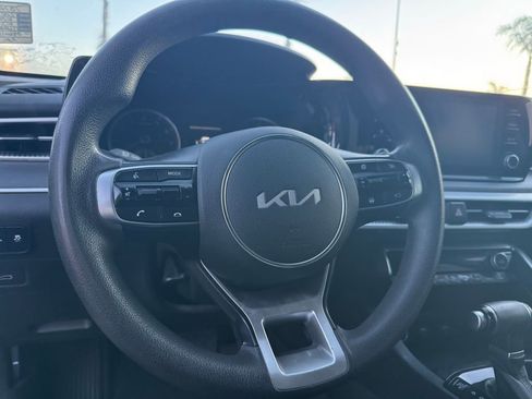 Used 2022 Kia K5 LXS image 7