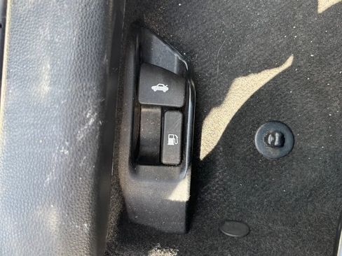 Used 2024 Toyota Corolla LE FWD image 25