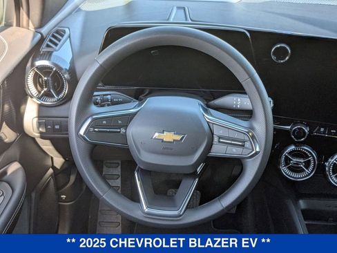 New 2025 Chevrolet Blazer EV LT AWD/4WD image 16