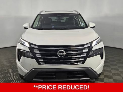Used 2024 Nissan Rogue SL w/ SL Premium Package AWD/4WD image 2