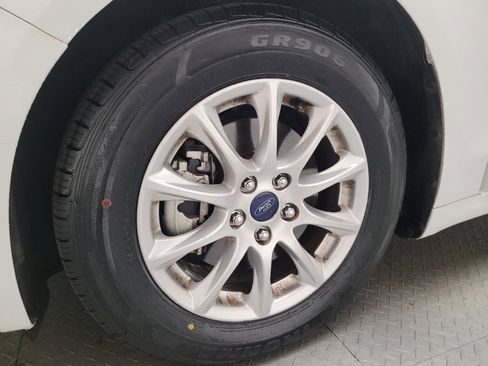 Used 2017 Ford Fusion S FWD image 31