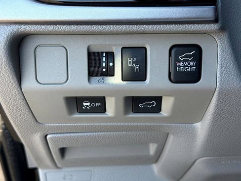 Used 2018 Subaru Forester 2.5i Limited image 19