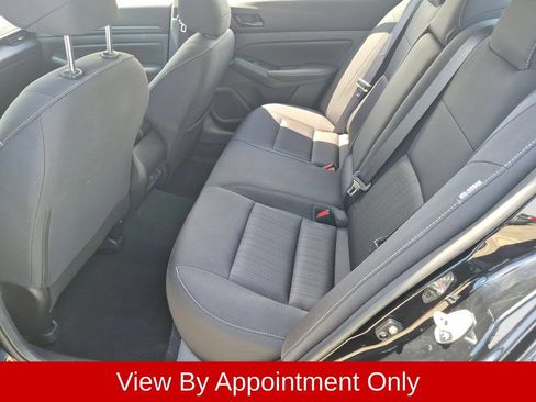 Used 2025 Nissan Altima 2.5 SV FWD image 27