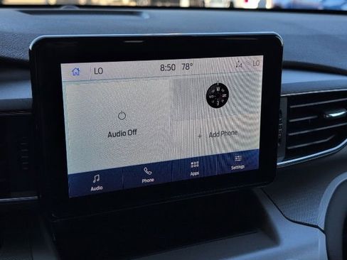 Used 2024 Ford Explorer XLT w/ Equipment Group 202A image 22