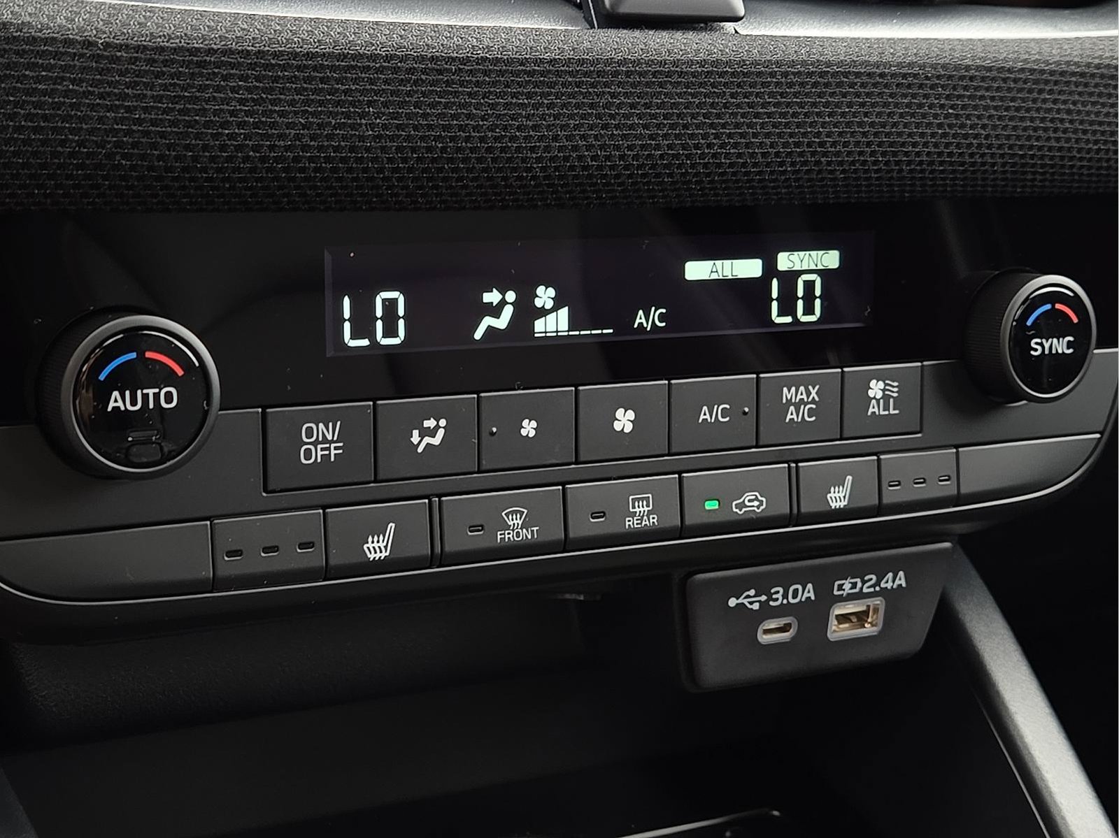 New 2026 Subaru Outback Limited AWD/4WD image 16