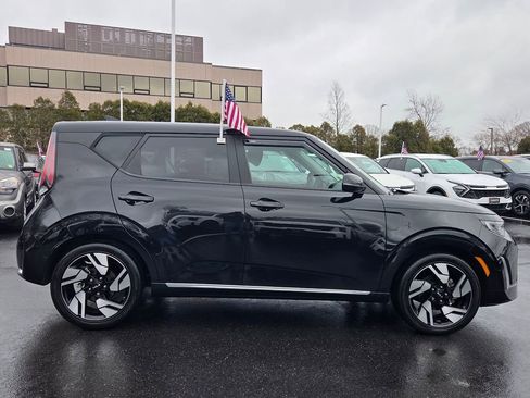 Used 2023 Kia Soul GT-Line w/ GT-Line Technology Package image 3