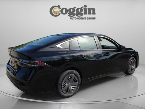 New 2026 Nissan Sentra SV w/ Floor Mat Package FWD image 5