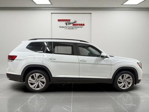 Used 2023 Volkswagen Atlas SE w/ Panoramic Sunroof Package FWD image 8