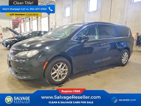 Used 2020 Chrysler Voyager L FWD image 1