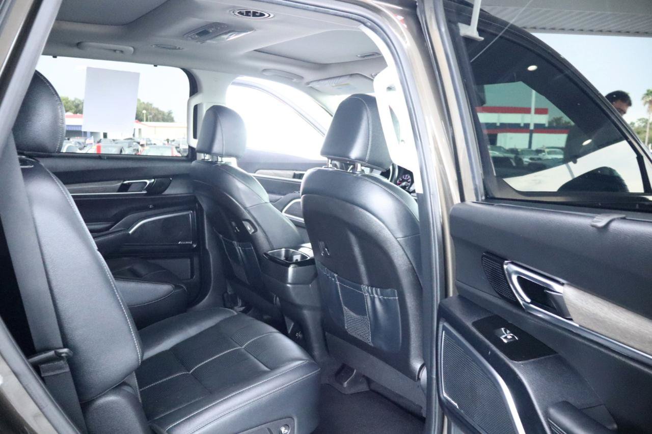 Used 2022 Kia Telluride SX w/ Nightfall Edition Package AWD/4WD image 35