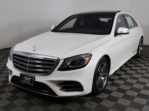 Used 2019 Mercedes-Benz S 560 4MATIC Sedan image 13