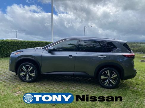 Used 2024 Nissan Rogue SL w/ SL Premium Package FWD image 4