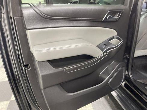 Used 2020 Chevrolet Suburban LT AWD/4WD image 11