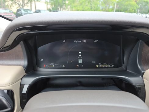 Used 2024 Lincoln Aviator Reserve w/ Equipment Group 201A AWD/4WD image 38
