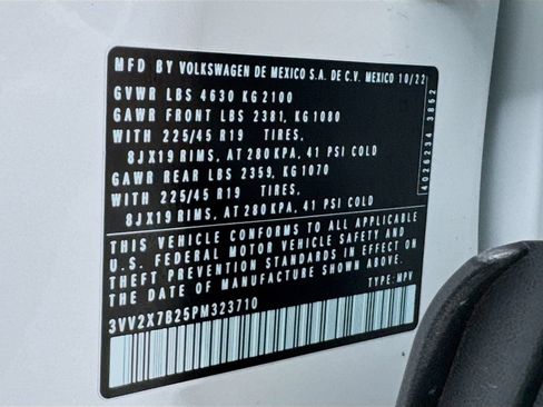 Used 2023 Volkswagen Taos SEL AWD/4WD image 27