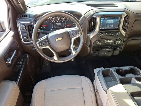 Used 2022 Chevrolet Silverado 3500 LT image 11