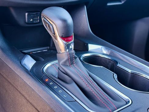 Used 2023 Chevrolet Traverse RS image 24