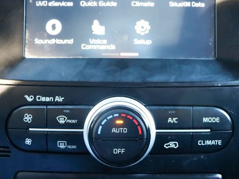 Used 2018 Kia Soul + image 37