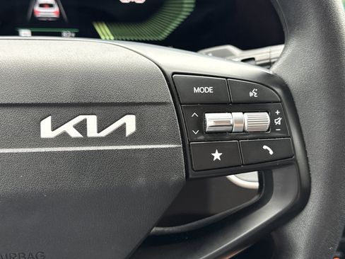 Used 2025 Kia K4 FWD image 21
