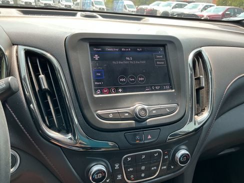Used 2023 Chevrolet Equinox RS AWD/4WD image 22