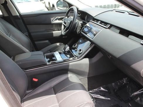 Used 2022 Land Rover Range Rover Velar S AWD/4WD image 32