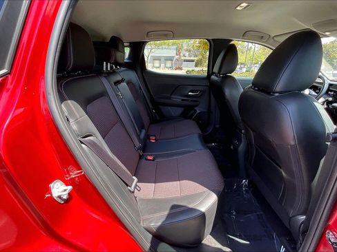 Used 2025 Nissan Kicks SR FWD image 19