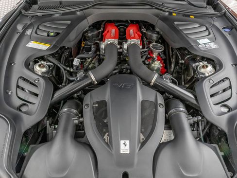 Used 2020 Ferrari GTC4Lusso T RWD image 67