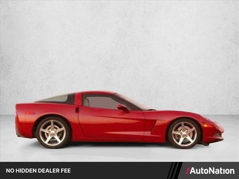 Used 2007 Chevrolet Corvette Coupe w/ Performance Package RWD image 1