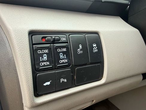 Used 2012 Honda Odyssey Touring image 11