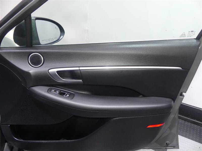 Used 2021 Hyundai Sonata SEL w/ Convenience Package FWD image 18