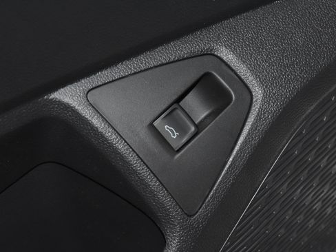 New 2026 Volkswagen Jetta Sport FWD image 5