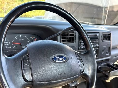 Used 2004 Ford F250 XL AWD/4WD image 12