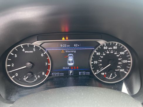 Used 2023 Nissan Altima 2.5 SR AWD/4WD image 6