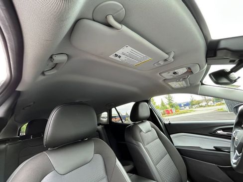 Used 2025 Chevrolet Trax LT w/ Driver Confidence Package FWD image 28