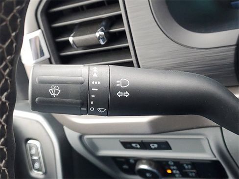 Used 2024 Ford F150 XLT w/ FX4 Off-Road Package image 18