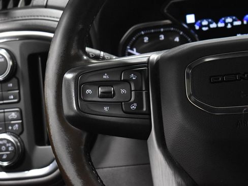 Used 2021 GMC Sierra 1500 Denali w/ Denali Ultimate Package AWD/4WD image 11