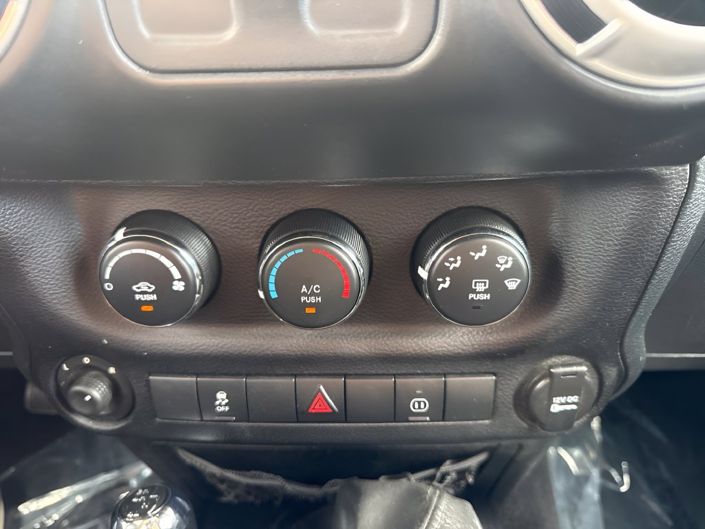Used 2011 Jeep Wrangler Sahara w/ Trailer Tow Group AWD/4WD image 17