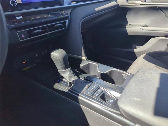 Used 2025 Toyota Camry LE FWD image 16