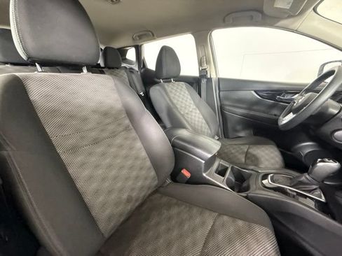Used 2017 Nissan Rogue Sport SV AWD/4WD image 29