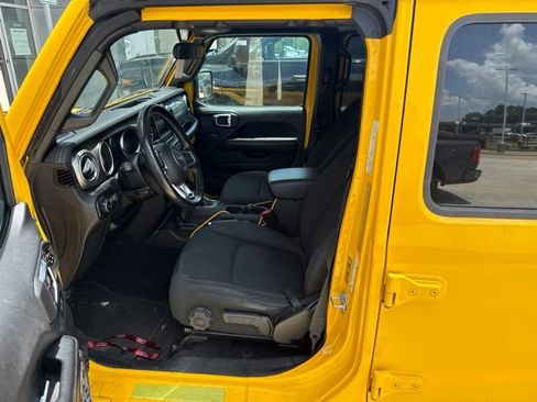 Used 2021 Jeep Wrangler Unlimited Sahara AWD/4WD image 12
