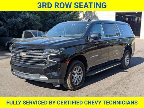 Used 2023 Chevrolet Suburban LT w/ Luxury Package RWD image 11