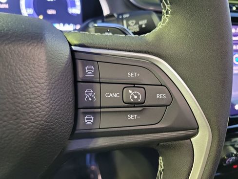 New 2025 Jeep Grand Cherokee L Altitude image 6