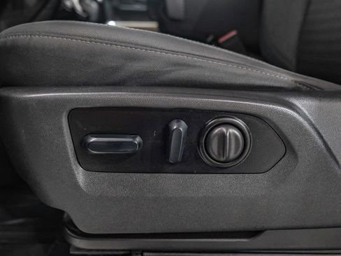 Used 2022 Chevrolet Silverado 2500 LT AWD/4WD image 29