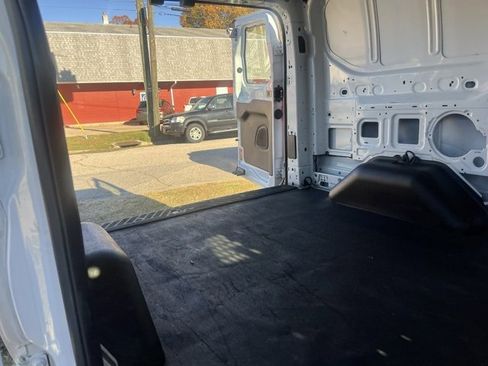 Used 2015 Ford Transit 150 Base image 18