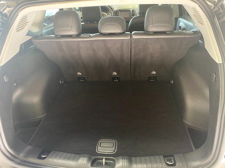 Used 2019 Jeep Compass Latitude w/ Popular Equipment Group AWD/4WD image 16