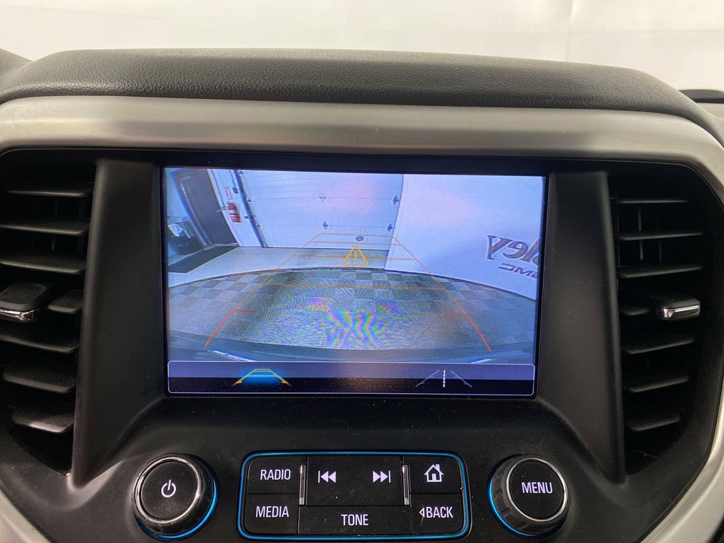 Certified 2019 GMC Acadia SLT w/ Black Edition AWD/4WD image 17