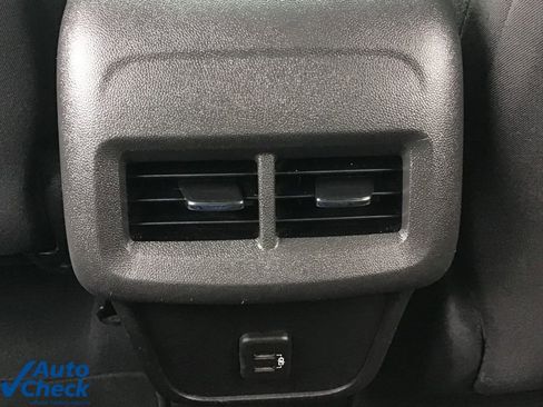 Used 2024 Chevrolet Equinox LT image 17