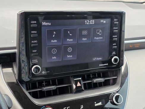 Certified 2022 Toyota Corolla LE FWD image 13