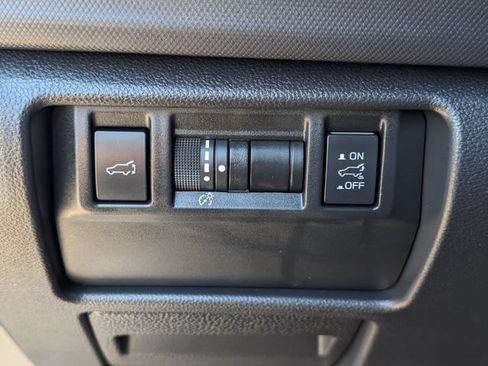 Certified 2025 Subaru Forester Premium AWD/4WD image 23
